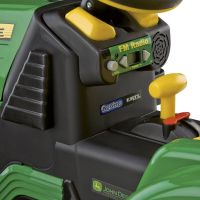Immagine di Trattore John Deere Ground Force con Rimorchio 