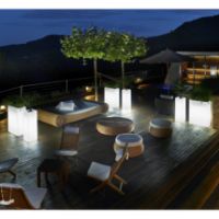 Immagine di Vaso Kube Tower 90cm Neutro + Kit Luce 