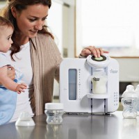 Sistema di Preparazione Biberon Perfect Prep di Tommee Tippee