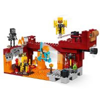 Immagine di LEGO Minecraft Il Ponte del Blaze 21154 