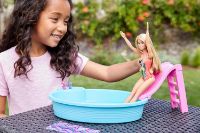 Immagine di Barbie Playset Bambola con Piscina e Accessori 