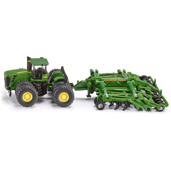 Trattore E Pressa Per Balle Di John Deere Immagine Stock Edoriale