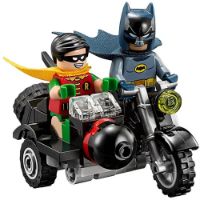 Immagine di LEGO DC Comics Super Heroes Serie TV Batman Classic Bat-caverna 76052 