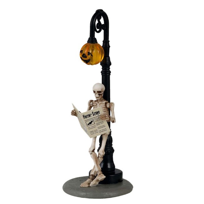 Immagine di Checking His Horrorscope - 12003