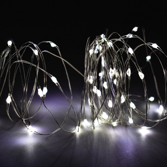 Catena 100 nano LED con Luce Fissa Fredda e Timer