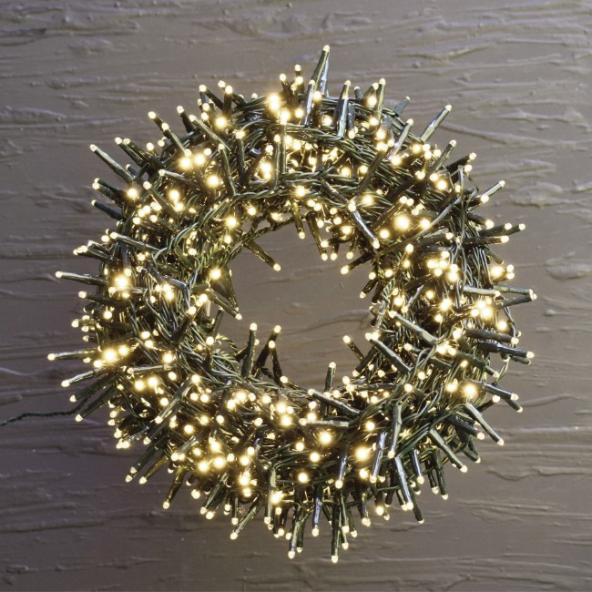 Catena di luci 300 Led 3 mm Bianco Caldo 15 m con Giochi Luce e funzione memoria, IP44, idoneo uso interno/esterno, filo verde