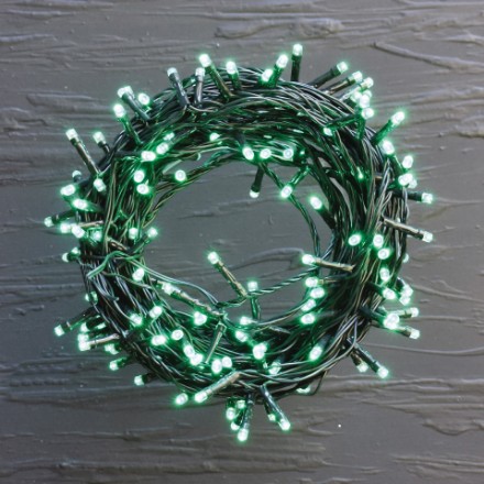 Catena di luci 180 Led lunghi verde 12,6 m con Giochi Luce e funzione memoria. IP44, idoneo uso interno/esterno, cavo verde