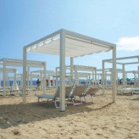 Pergola Autoportante Onda 120 3x3 m di Giulio Barbieri