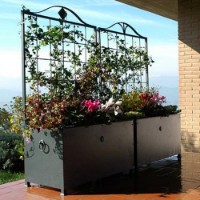 fioriera portavaso altea rettangolare con grigliato ferro forgiato color antracite di unosider