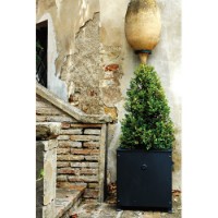 fioriera portavaso altea quadrato con grigliato ferro forgiato color antracite di unosider