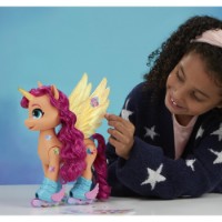 Hasbro Sunny Starscout, Sing 'N Skate, ispirato al film My Little Pony: A New Generation