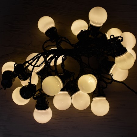 Prequ Catena Luminosa 20 Sfere Opache. 80 led Bianco Caldo, Luce Fissa, Prolungabile, IP44