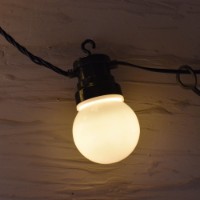 Prequ Catena Luminosa 20 Sfere Opache. 80 led Bianco Caldo, Luce Fissa, Prolungabile, IP44