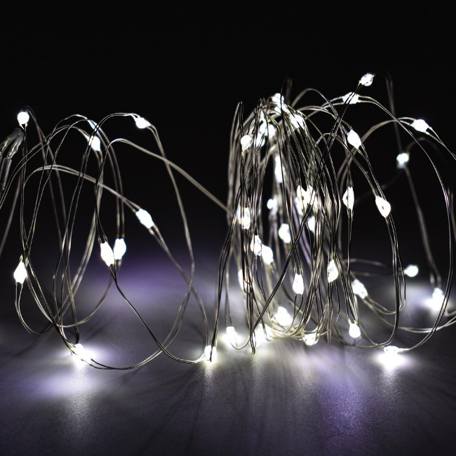 Prequ Catena Luminosa, 50 nano led, 4,9 metri, Luce Fredda, Luce Fissa, Cavo Trasparente, a batteria