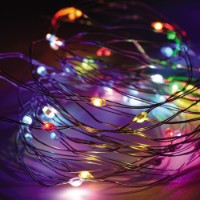 Prequ Catena di Luci 50 Nanoled con Luce Fissa, Multicolore, 4,90 m, a batteria 