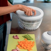 Guzzini Spin&Store Centrifuga per Insalata con Coperchio 26 cm