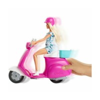 Mattel Barbie con Scooter