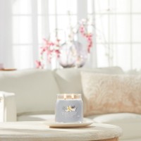 Yankee Candle Signature Candela in Giara Media Smoked Vanilla & Cashmere 50 Ore