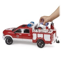 Bruder RAM 2500 Camion dei Pompieri con Modulo Light + Sound 02544