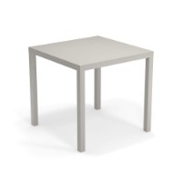 Tavolo impilabile quadrato 80x80 cm Nova di Emu cemento