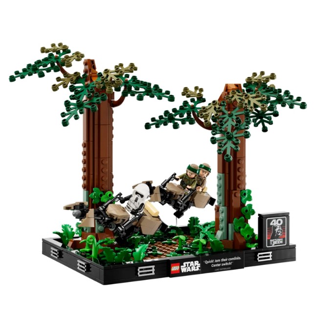 LEGO Star Wars Diorama Inseguimento con lo Speeder su Endor 75353