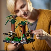 LEGO Star Wars Diorama Inseguimento con lo Speeder su Endor 75353