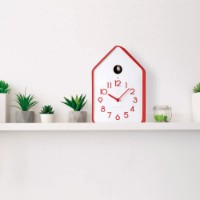 Guzzini QQ-UP Orologio da parete con pendolo