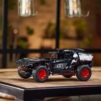 LEGO Technic Audi RS Q e-tron 42160