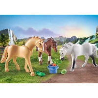 Playmobil Horse World Set 3 Cavalli con Selle 71356