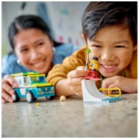 LEGO City Ambulanza di Emergenza e Snowboarder 60403