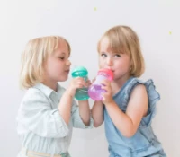 Nuby Mini Tazza Easy Grip con Beccuccio in Silicone 180ml