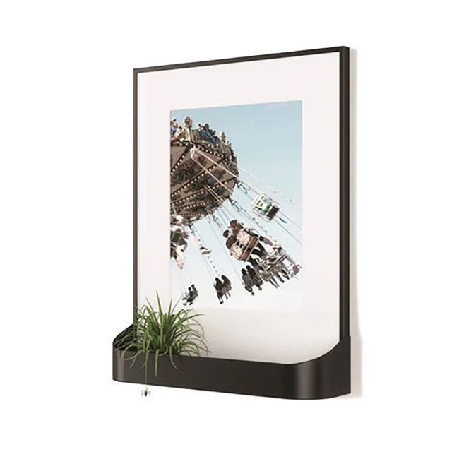 Photo Display - Picture Frame Matinee