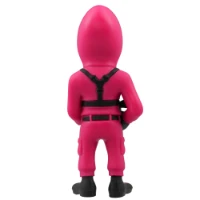 Immagine di Minix - Squid Game Masked Triangle Guard - Statuetta da Collezione in PVC 12 cm