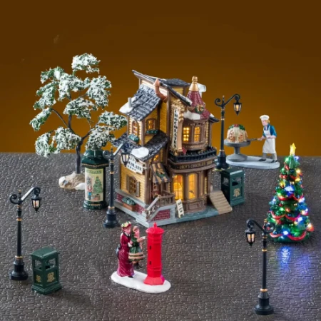 Immagine di Lemax 56677 Lucy's Chocolate Shop Set - 15 pezzi