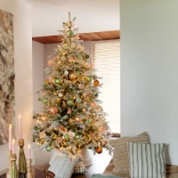 Immagine di Albero di Natale Innevato Grandis Snowy 240 cm - 2935 Rami
