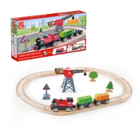 	Pista con Locomotiva a Batteria e Gru