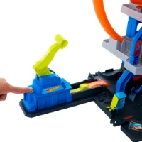 Hot Wheels City Garage Mega Loop 