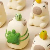 Immagine di InnoGIO GIOcapybara Lampada Notturna per Bambini in Silicone Morbido BPA Free, Luce Calda e Multicolore, Ricaricabile USB-C