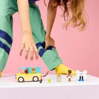 Immagine di LEGO® Friends Furgone di Accessori per Animali 42678