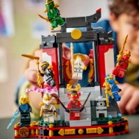 Immagine di LEGO® NINJAGO® Display personaggi Ninja – 15° anniversario 71866