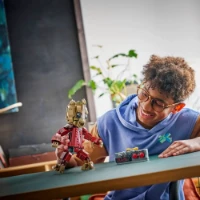 Immagine di LEGO® Marvel Groot in tuta da Ravager 76341