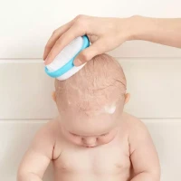 Immagine di Frida Baby FlakeFixer Sistema 3 Fasi per Crosta Lattea con Spugna, Spazzola e Pettine