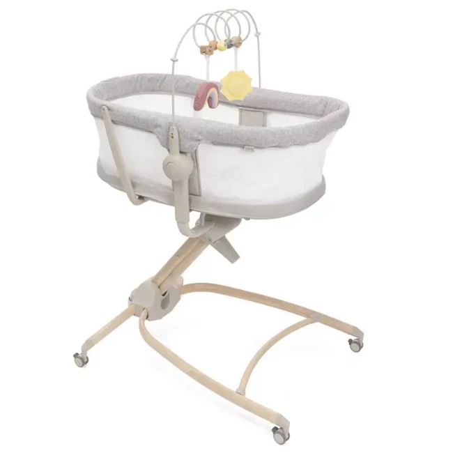 Immagine di Chicco Armonia Baby Hug 4 in 1 - Culla Neonato Convertibile a Sdraietta/Seggiolone/Prima Sedia con Barra Giochi e Ruote Piroettanti - da 0 a 36 Mesi