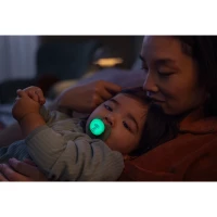Immagine di Philips Avent Ultra Soft Night Ciuccio 6-18 Mesi Luminescente 2 Pezzi