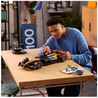 LEGO Technic Auto McLaren MCL39 F1 42228