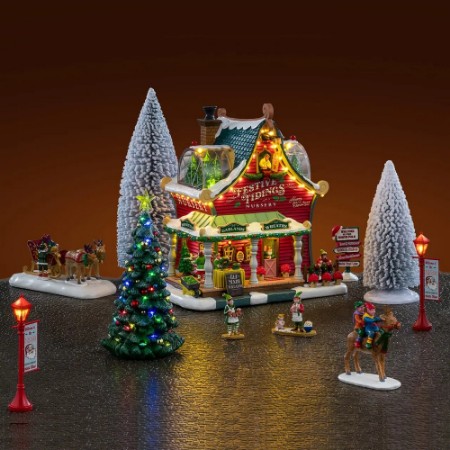 Immagine di Lemax 66708 Festive Tidings Nursery Set con Alimentatore