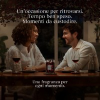 Immagine di Yankee Candle Black Cherry Candela in Giara Piccola Signature