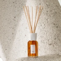 Immagine di Millefiori Milano Diffusore a Bastoncini 100 ml Petali di Tabacco