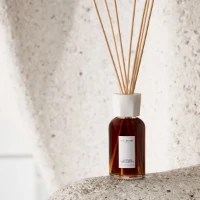 Immagine di Millefiori Milano Diffusore a Bastoncini 250 ml Sandalo Bergamotto