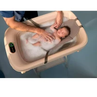 Immagine di Maxi-Cosi Indigo Plus Vaschetta Pieghevole per Bagnetto Neonato con Riduttore QuickDry e Termometro HighSense 0-4 Anni